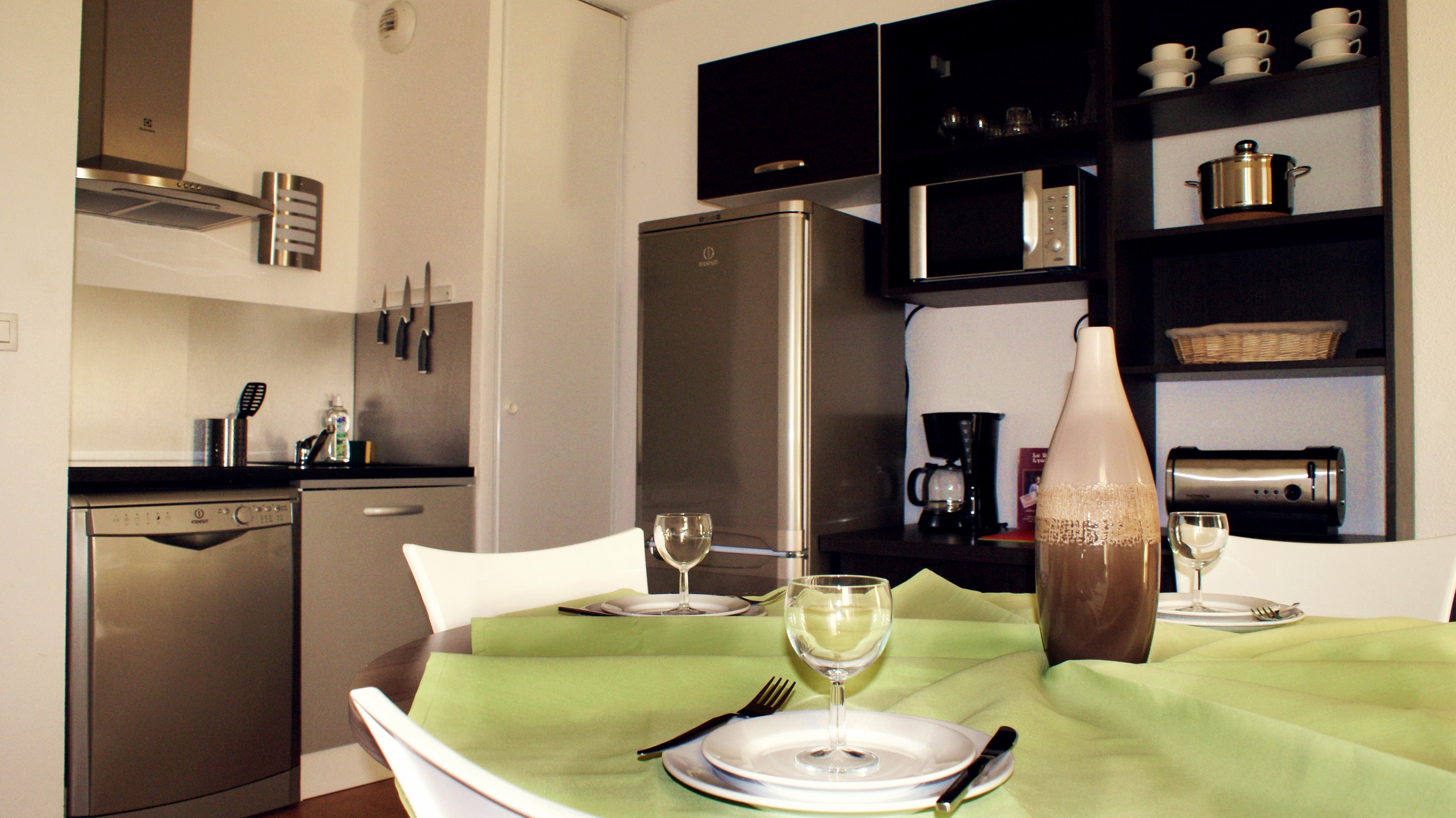 Table appartement Apart'Hotel sur Avignon